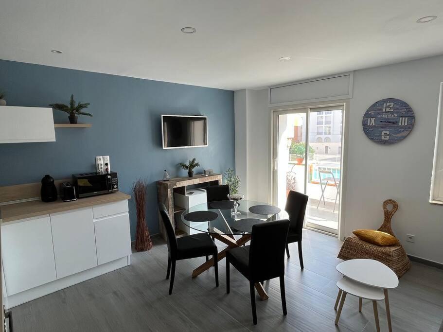Le Canola Port - 45m2 - Vue Piscine - 500m- Parking Prive Gratuit Apartment *
