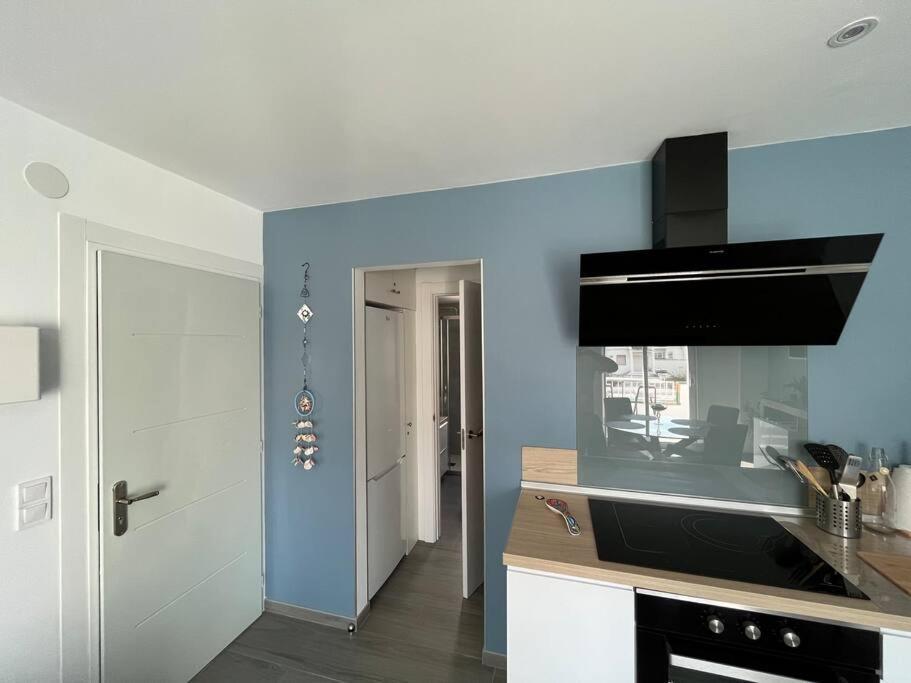 Apartment Le Canola Port - 45m2 - Vue Piscine - 500m- Parking Prive Gratuit