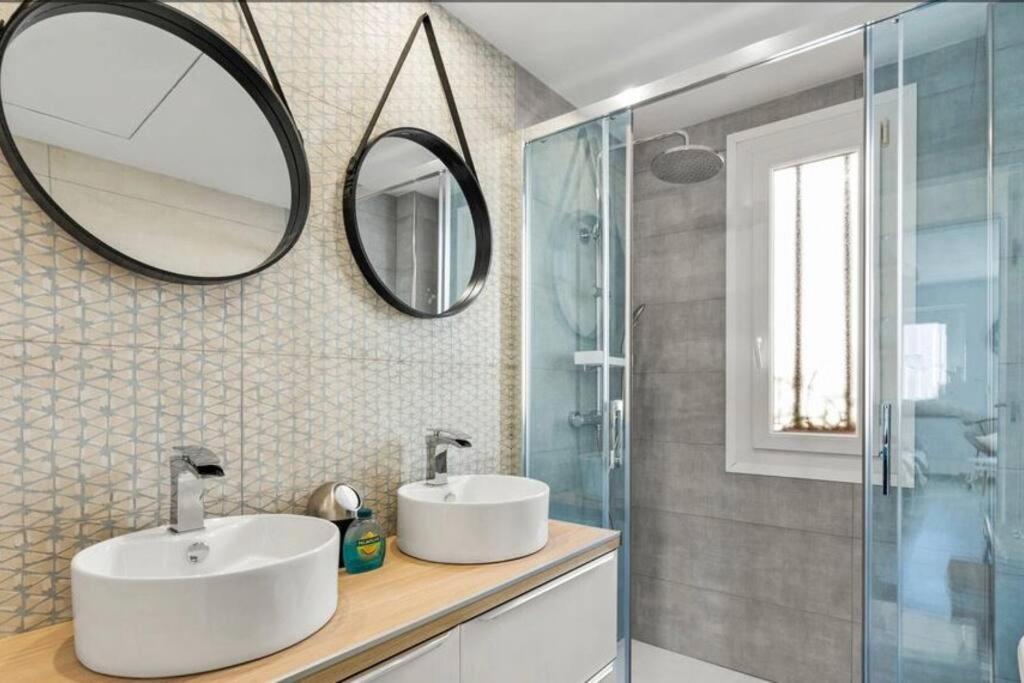 Le Canola Port - 45m2 - Vue Piscine - 500m- Parking Prive Gratuit Apartment